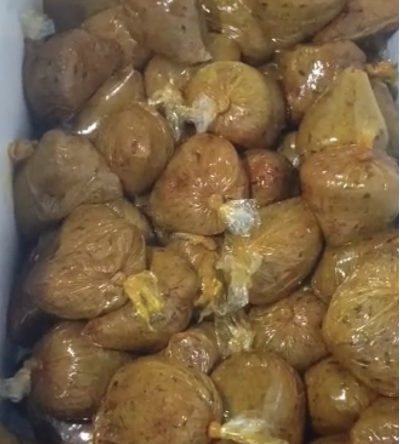 Frozen portions of Premium Palm Seed